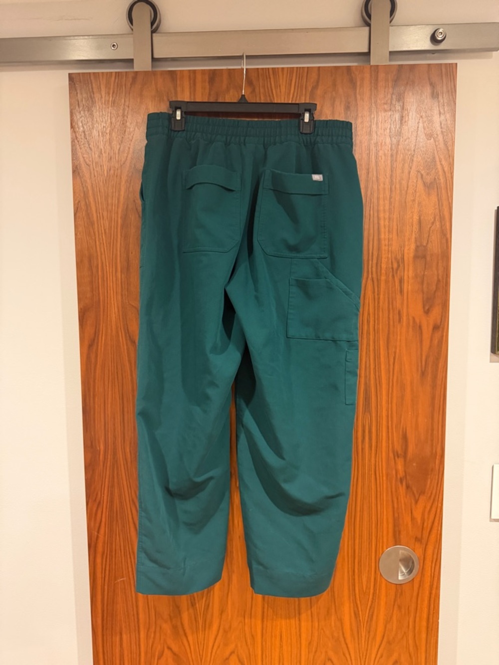 FIGS High Waisted Sheridan Relaxed Barrel Scrub Pants Forest Green XL/Tall - Picture 2 of 3
